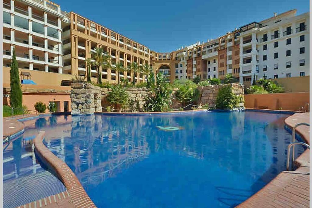 Apartament Penthouse With Sea Views In Marbella Zewnętrze zdjęcie